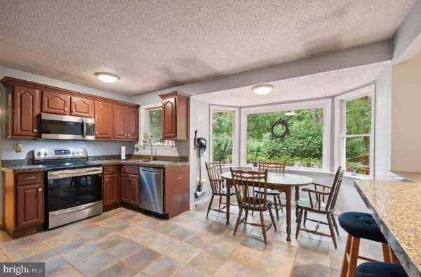 1 RED OAK DR, Tabernacle, NJ 08088