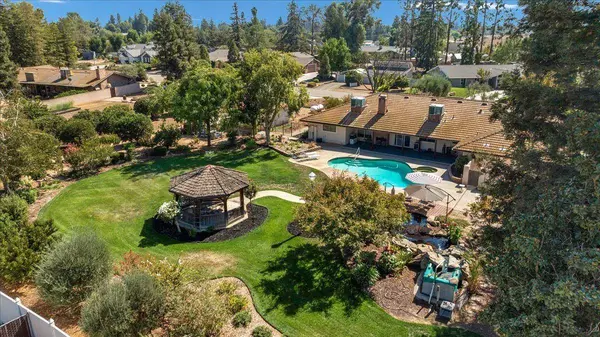 41071 Adobe Way, Madera, CA 93636