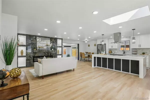 6005 Nelson ST, Arvada, CO 80004