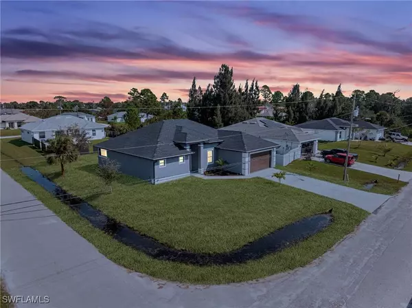 3218 44th ST SW, Lehigh Acres, FL 33976