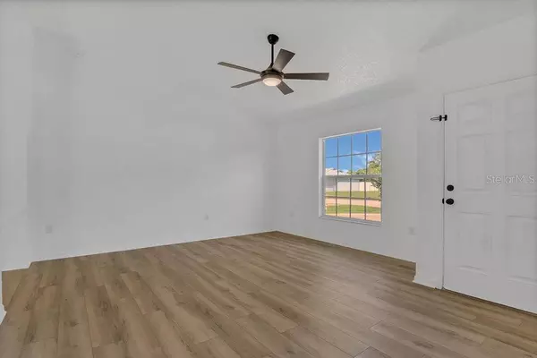 628 MOUNTAIN WAY AVE, Deltona, FL 32738