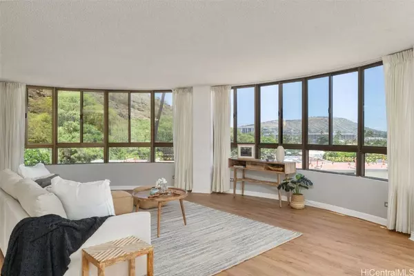 6770 Hawaii Kai DR #302, Honolulu, HI 96825