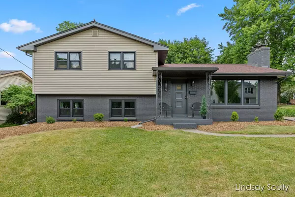 1819 Menominee SE Road, Grand Rapids, MI 49506