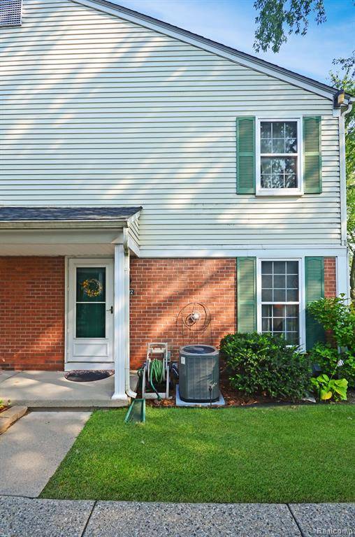 24622 Spring Lane, Harrison Township, MI 48045