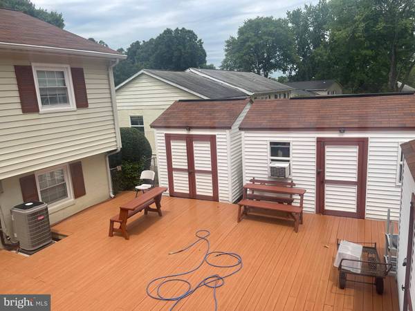 4917 POPLAR DR, Alexandria, VA 22310