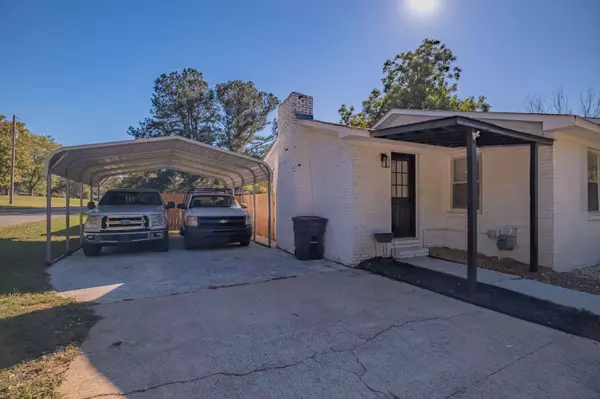 74 Simmons Cir, Fayetteville, TN 37334