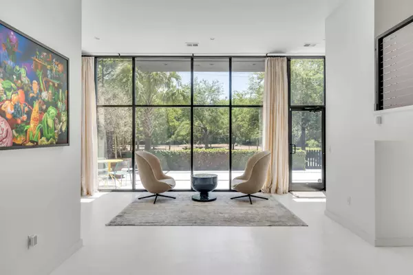 124 Grove St, Charleston, SC 29403