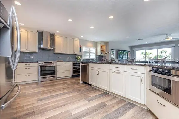 16105 4TH ST E, Redington Beach, FL 33708