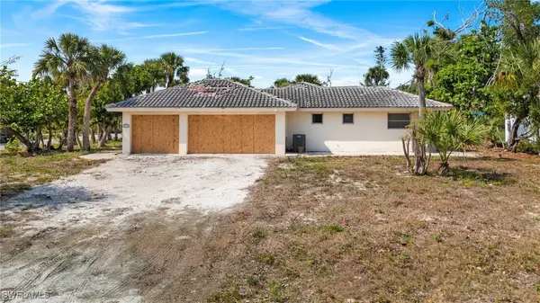 3898 W Gulf DR, Sanibel, FL 33957