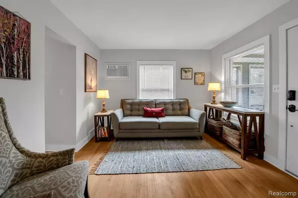 306 Potter Avenue, Royal Oak, MI 48067