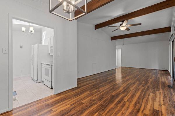 11 Tomino Way, Hot Springs, AR 71909