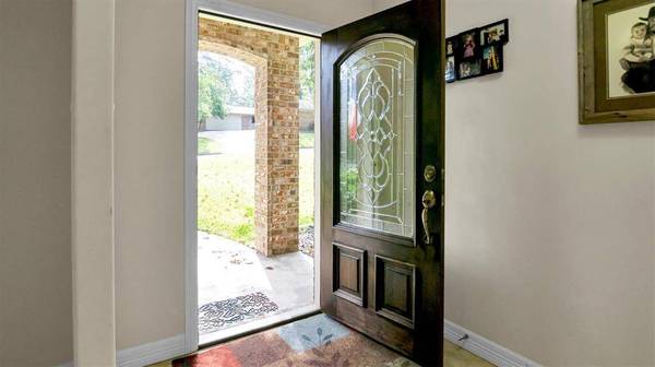 1952 Fairway DR, Huntsville, TX 77340