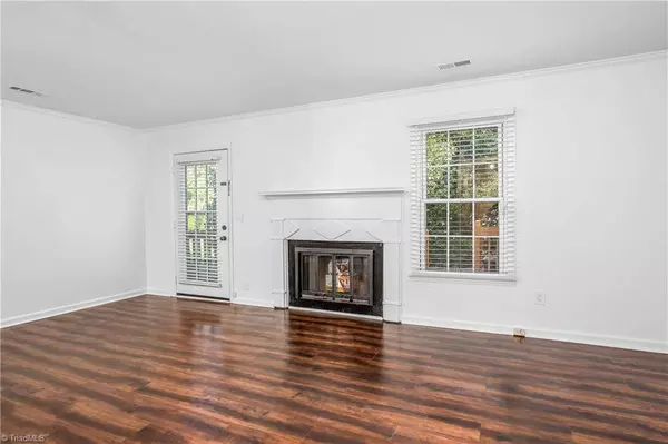 2757 Crosswinds DR, Winston-salem, NC 27127