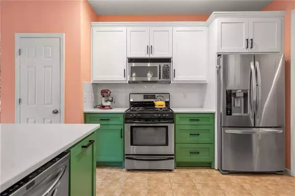 5322 Mulberry Bend CT, Flowery Branch, GA 30542