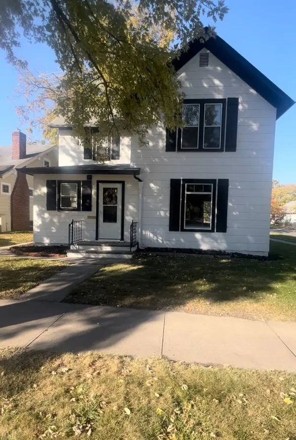 1323 6th Street, Perry, IA 50220