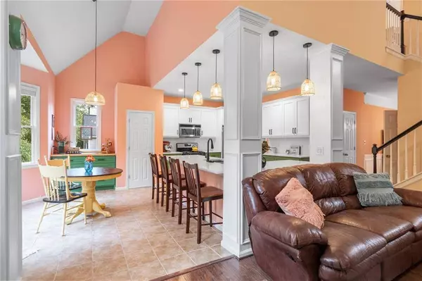 5322 Mulberry Bend CT, Flowery Branch, GA 30542