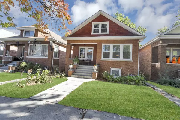 1443 Grove AVE, Berwyn, IL 60402