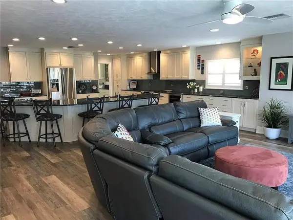 16105 4TH ST E, Redington Beach, FL 33708