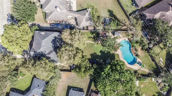 6114 Summerville LN, Houston, TX 77041