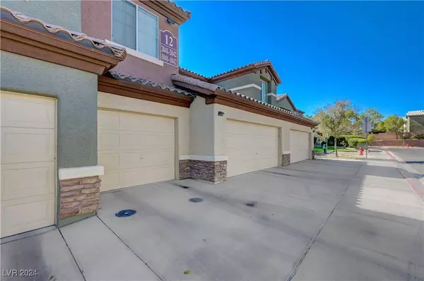 8324 W Charleston Boulevard #1041, Las Vegas, NV 89117