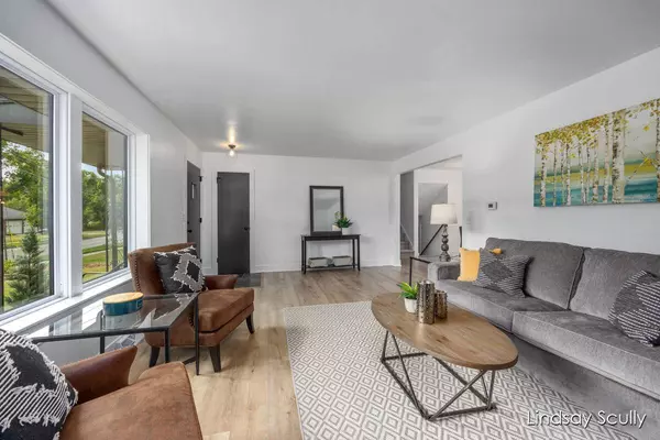 1819 Menominee SE Road, Grand Rapids, MI 49506