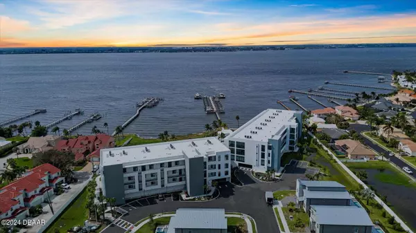 205 strand #301, Melbourne Beach, FL 32951