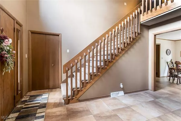 3289 Olde Winter TRL, Poland, OH 44514