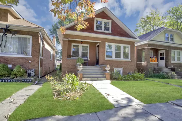 1443 Grove AVE, Berwyn, IL 60402