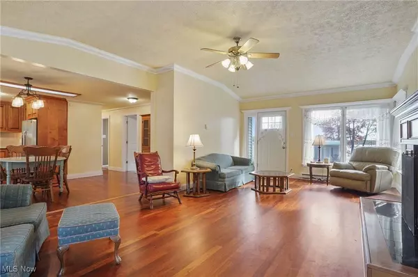 6101 Ridgeview DR, Hanoverton, OH 44423