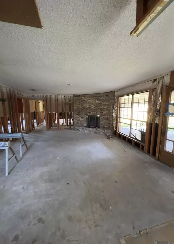 1502 STEPHEN DR, Denham Springs, LA 70726