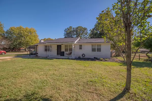 74 Simmons Cir, Fayetteville, TN 37334