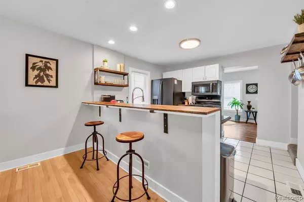 306 Potter Avenue, Royal Oak, MI 48067