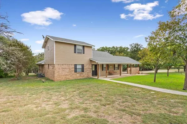 712 Nicholson Drive, Hamilton, TX 76531