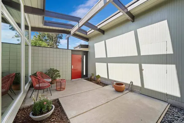 6937 Coleshill DR, San Diego, CA 92119