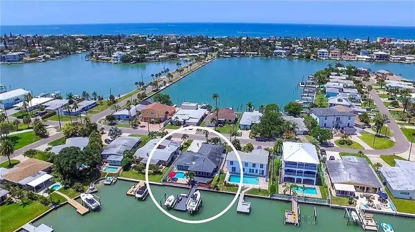 16105 4TH ST E, Redington Beach, FL 33708