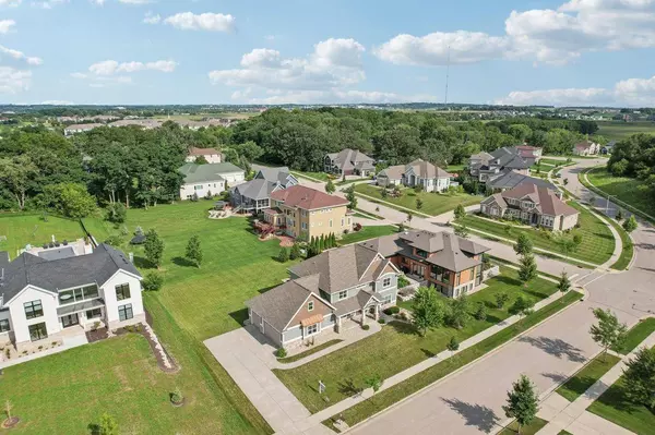 805 Big Stone Trail, Middleton, WI 53562