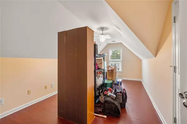 5322 Mulberry Bend CT, Flowery Branch, GA 30542