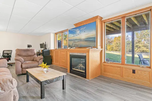 9042 13th ST NE, Saint Michael, MN 55376