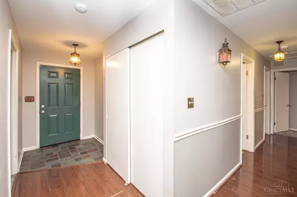 2185 Green Springs Dr, Kettering, OH 45440