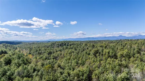 2055 Robert DR, Morganton, NC 28655