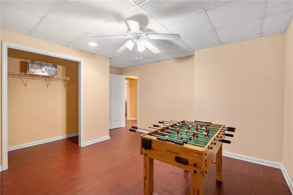 5322 Mulberry Bend CT, Flowery Branch, GA 30542