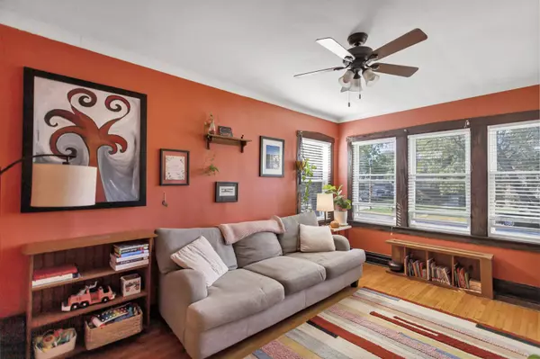 1443 Grove AVE, Berwyn, IL 60402