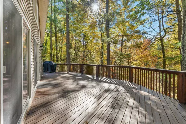 9298 New River Drive, Howard City, MI 49329