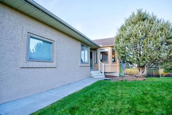 628 High View PARK NW, High River, AB T1V 1E5