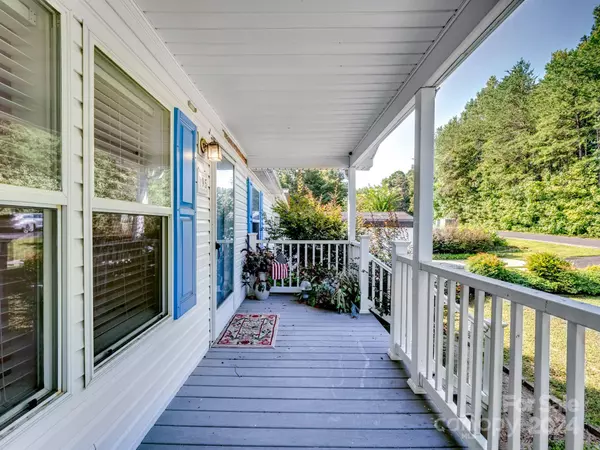 195 Creekstone LN, York, SC 29745