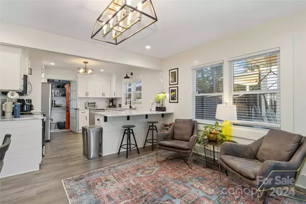 710 East AVE, Belmont, NC 28012