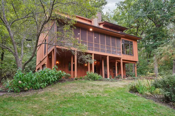 4705 Wild Canyon DR, Woodbury, MN 55129