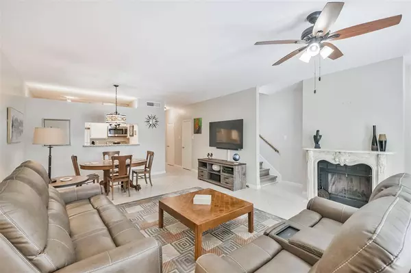 620 Wilcrest DR #620, Houston, TX 77042