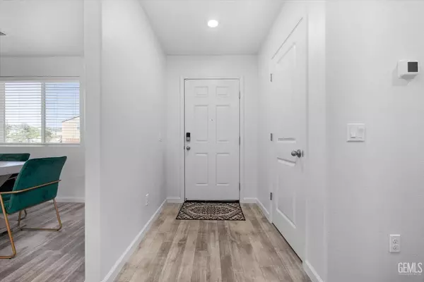 6205 Mardal Avenue, Bakersfield, CA 93313