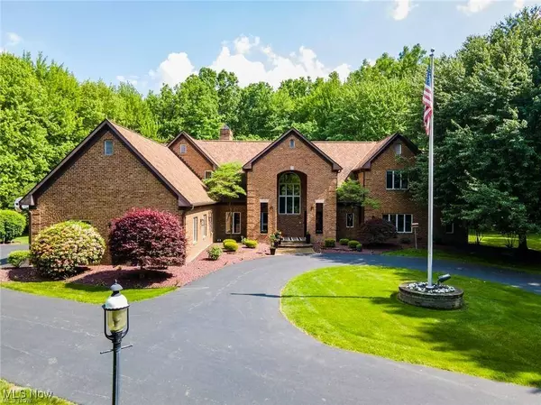 3945 S Canfield Niles RD, Canfield, OH 44406